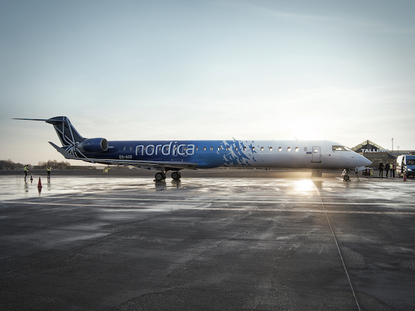 2267_Nordica plane in Tallinn airport_Nordica_0.jpg 